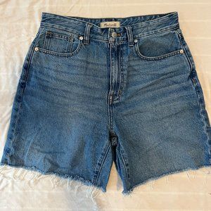 Madewell baggy jean shorts Size 28